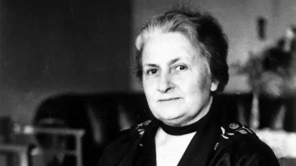 María Montessori: Pionera de la Educación Moderna